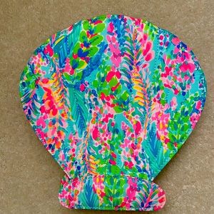 Lilly Pulitzer Make up case with brushes